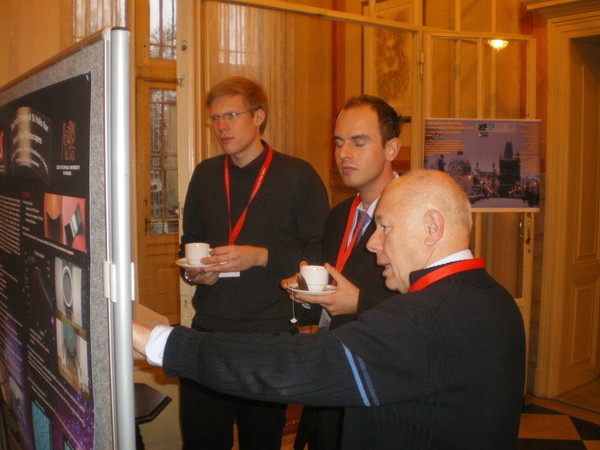 AXRO 2011 46