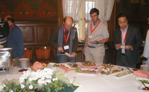 AXRO 2011 75