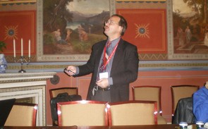 AXRO 2011 76