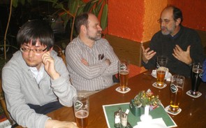 AXRO 2011 83